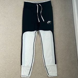Nike Air Dri Fit Leggings